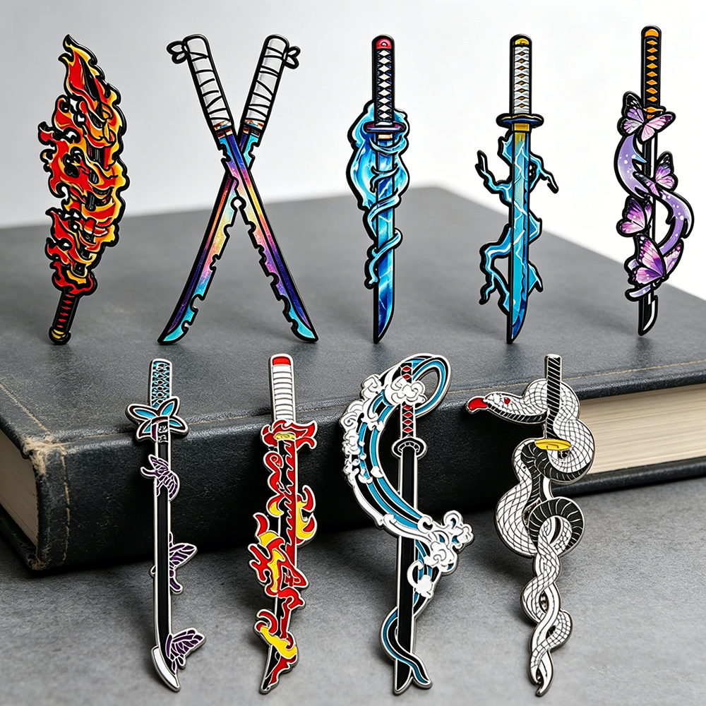 Gaming Accessories Anime - مجموعة دبابيس مينا على شكل سيف