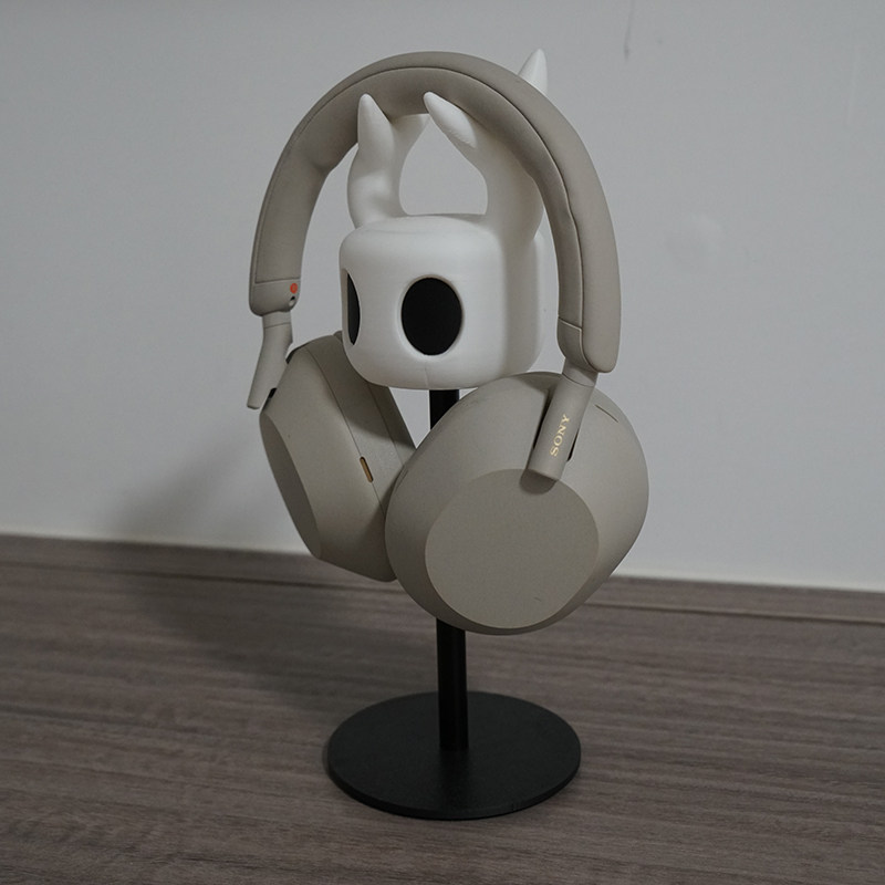 Gaming Accessories Headset - حامل سماعات رأس للألعاب على شكل