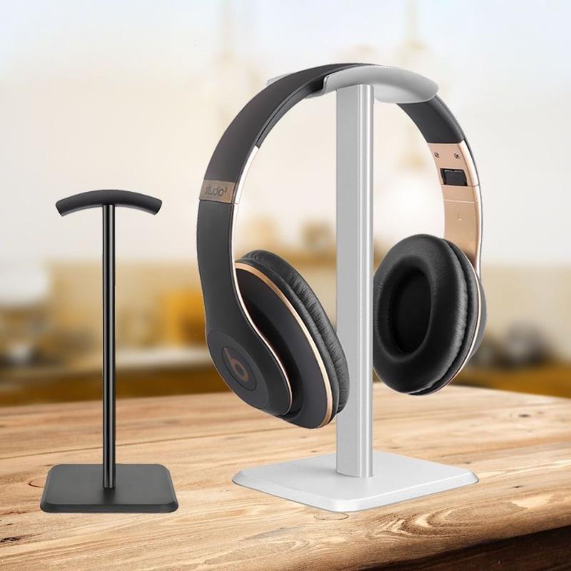 حامل سماعات رأس عالمي من البلا - مراجعة Gaming Accessories Setup وسعره