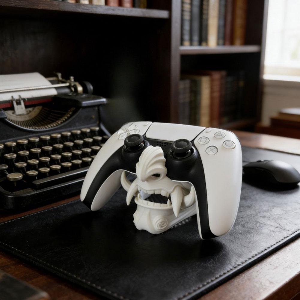 حامل تحكم على شكل قناع شبح لجه - مراجعة Accessories For Your Gaming Room وسعره
