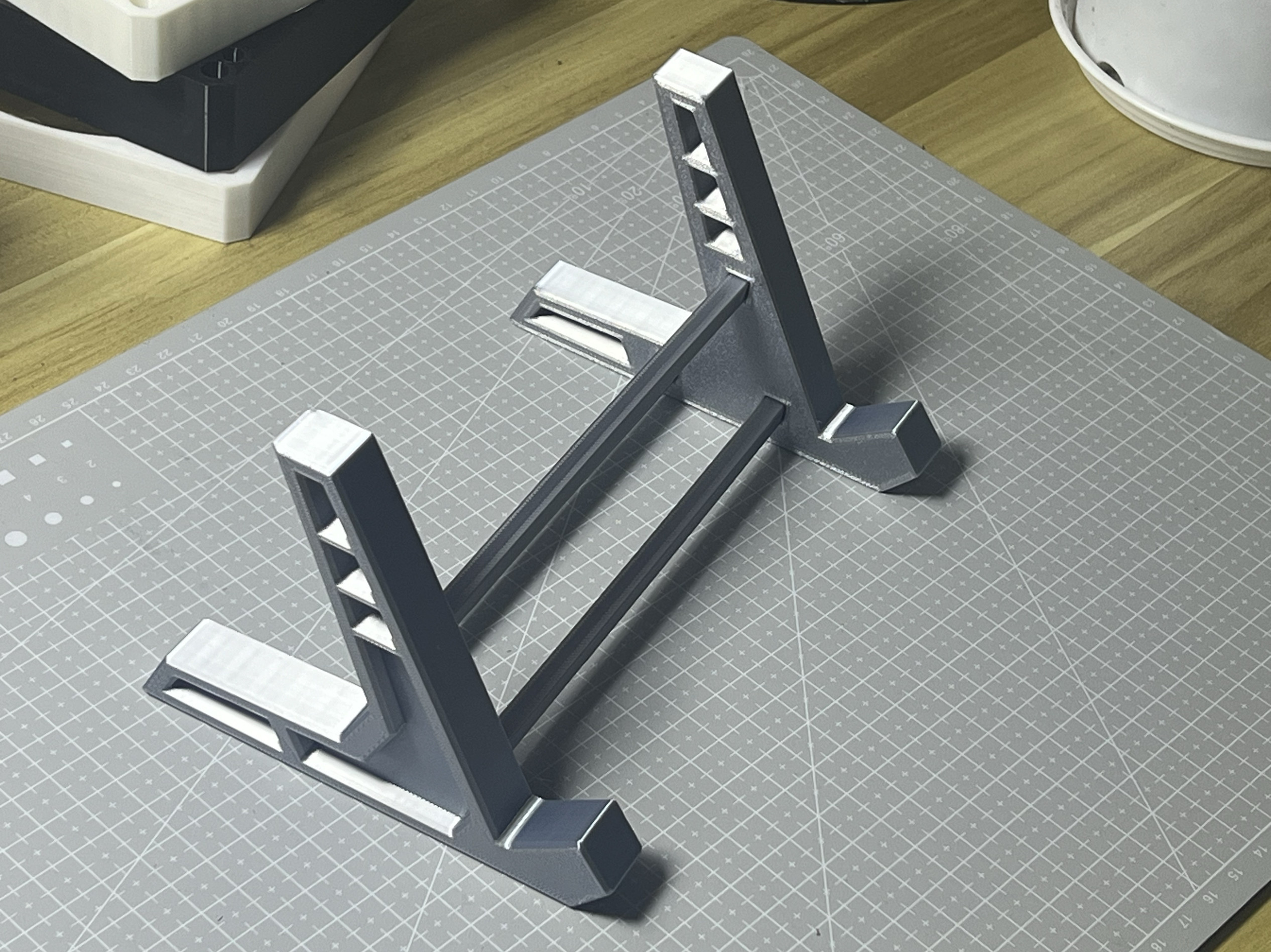 حامل لوحة مفاتيح عمودي مخفي لل - مراجعة Gaming Accessories Organizer وسعره